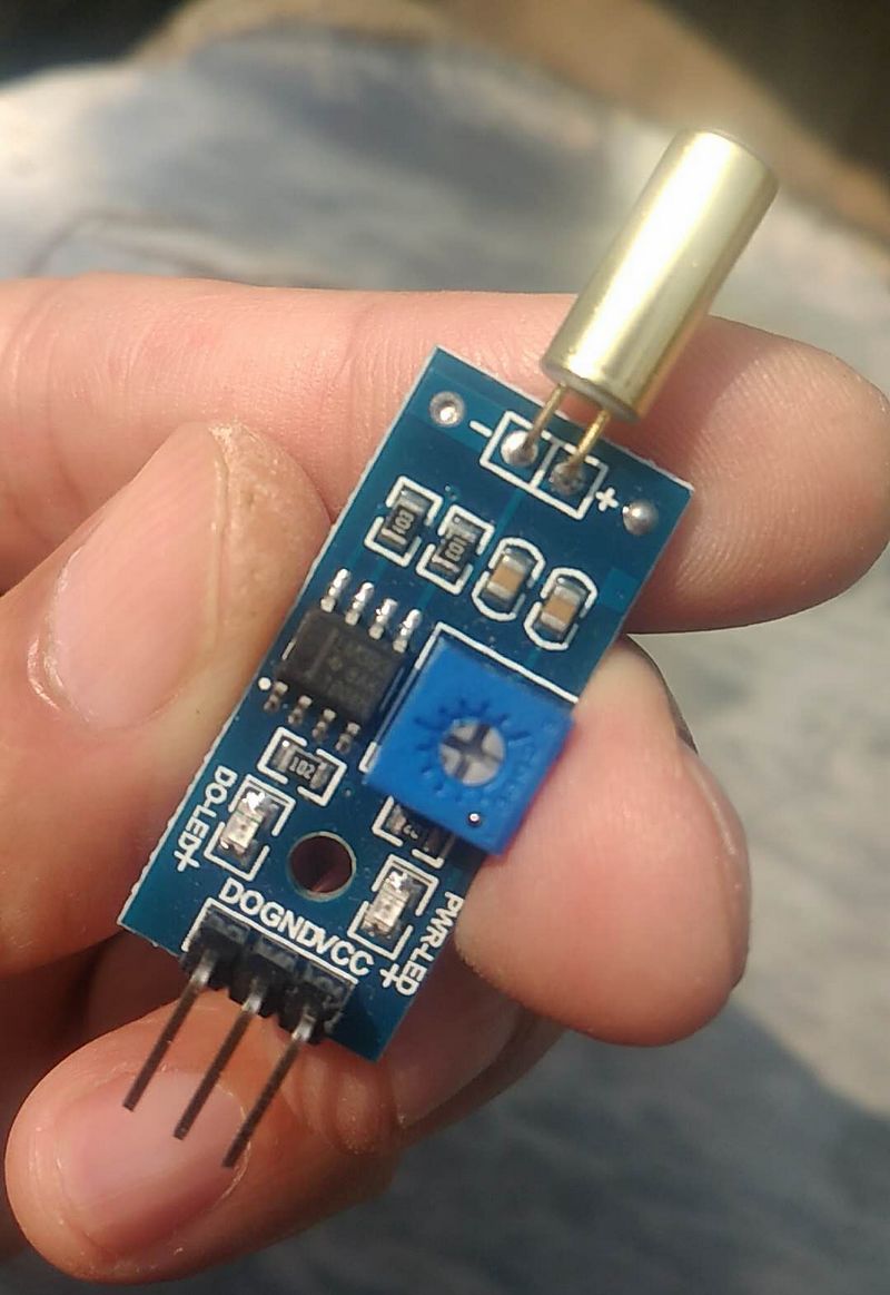  「雕爷学编程」Arduino动手做（14）---倾斜角度传感器模块